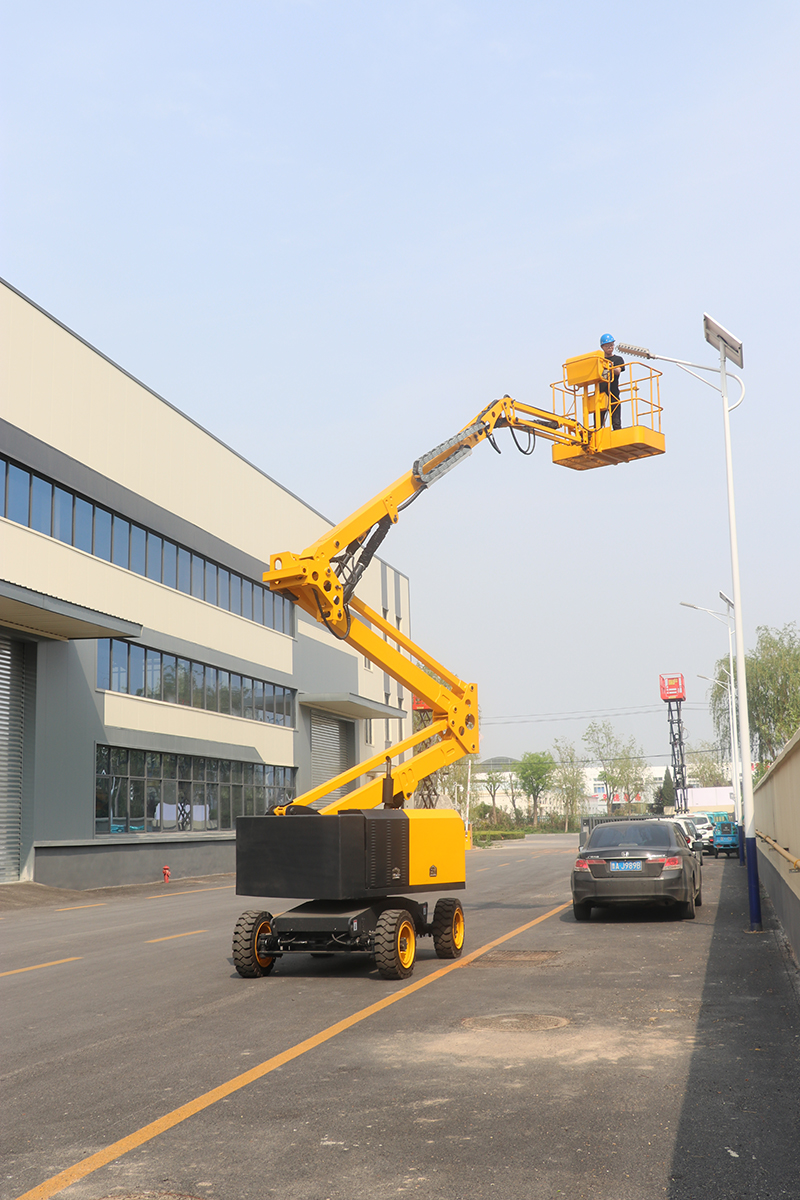 20米曲臂車裝柜發(fā)貨的一天！